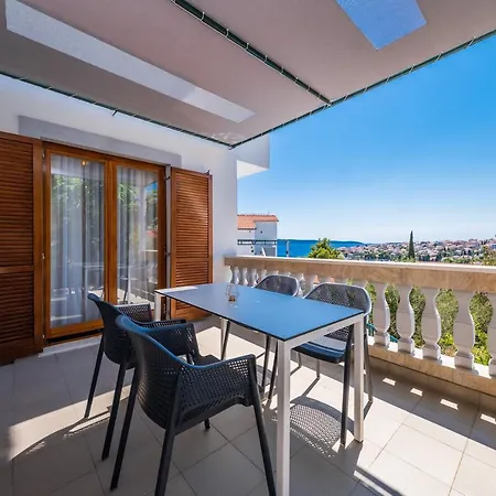 Mirjana Apartment Trogir